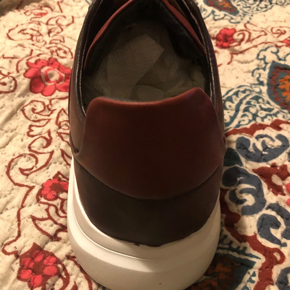Men’s “Marc Nolan” dress sneakers, size 13
